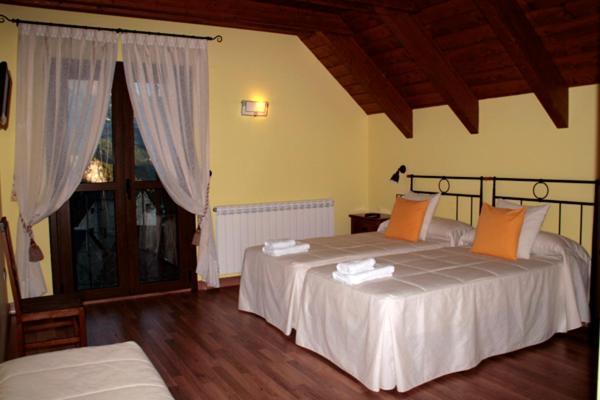Hostal Rural Casa Parda Tramacastilla de Tena Δωμάτιο φωτογραφία