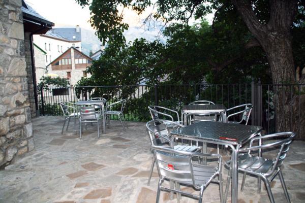 Hostal Rural Casa Parda Tramacastilla de Tena Εξωτερικό φωτογραφία